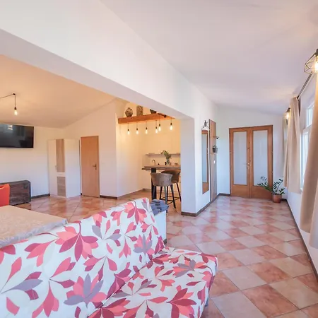 דירה Apartma Kamin